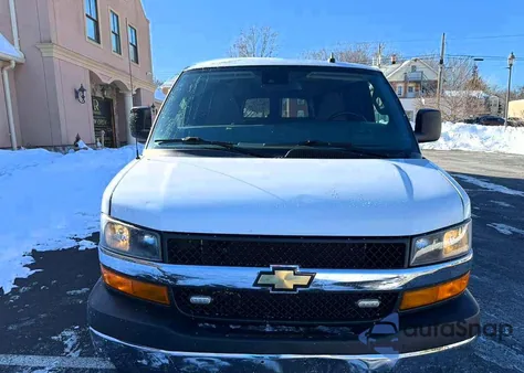 2021 Chevrolet Express G3500 Lt from USA, damaged, VIN 1GAZGPF75M1261097